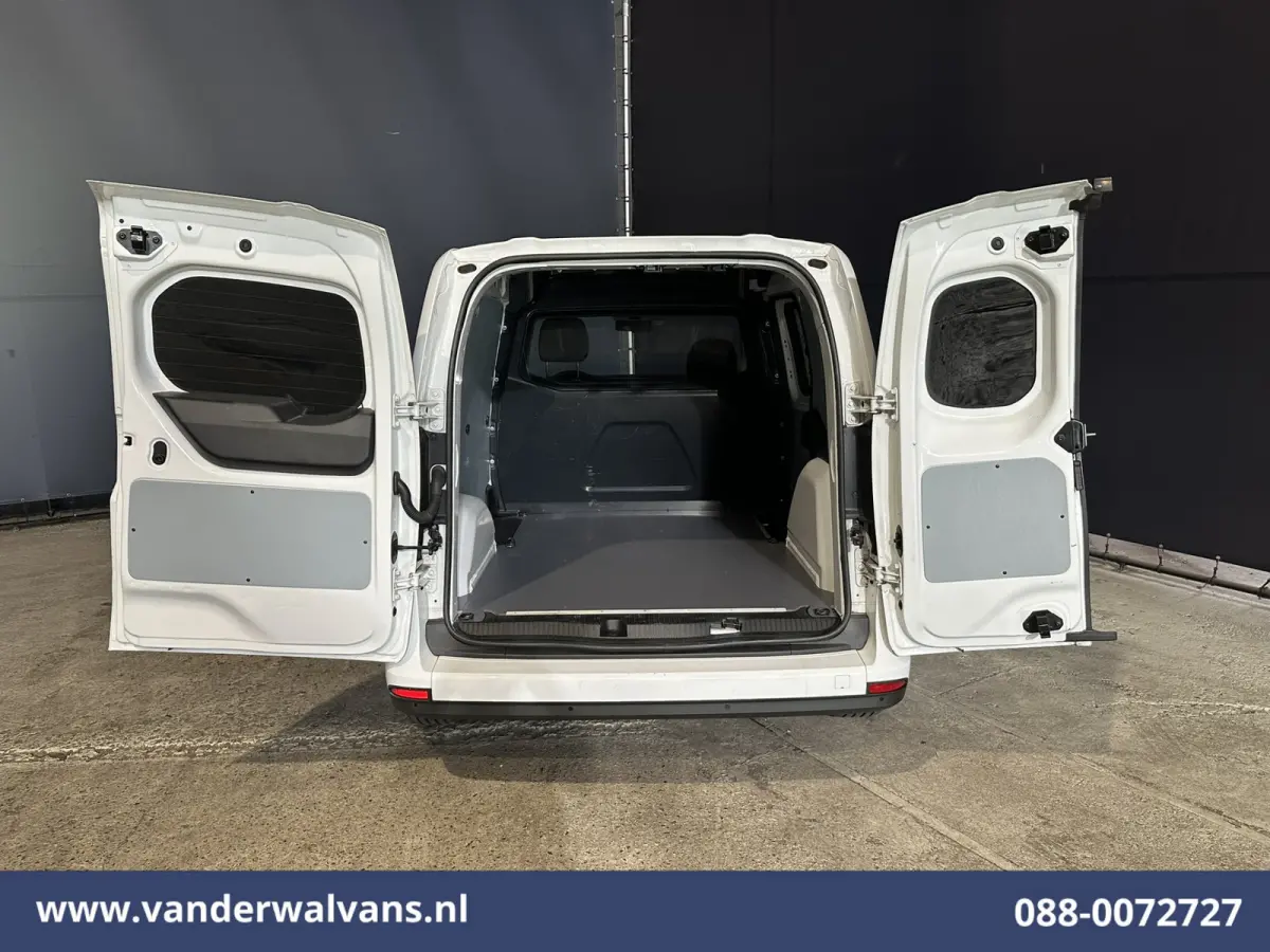 110 CDI 96pk L1H1 Euro6 Airco | Cruisecontrol | LED | Zijdeur Parkeersensoren, 1500kg trekvermogen