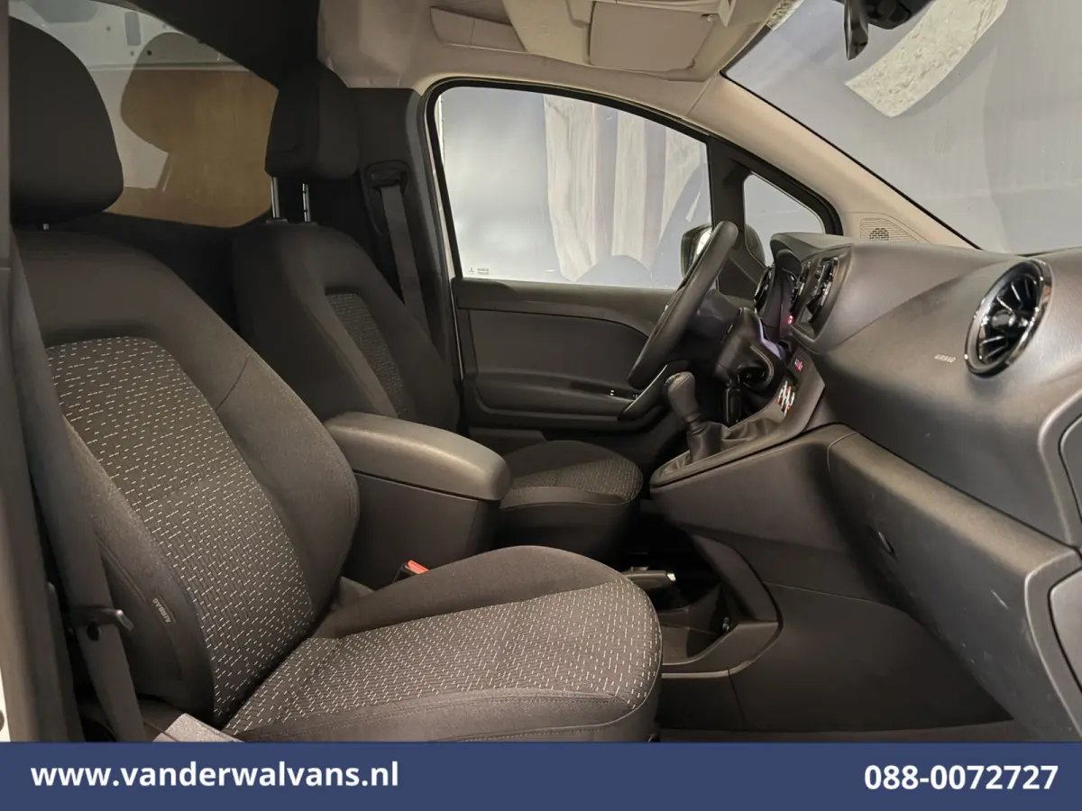 110 CDI 96pk L1H1 Euro6 Airco | Cruisecontrol | LED | Zijdeur Parkeersensoren, 1500kg trekvermogen