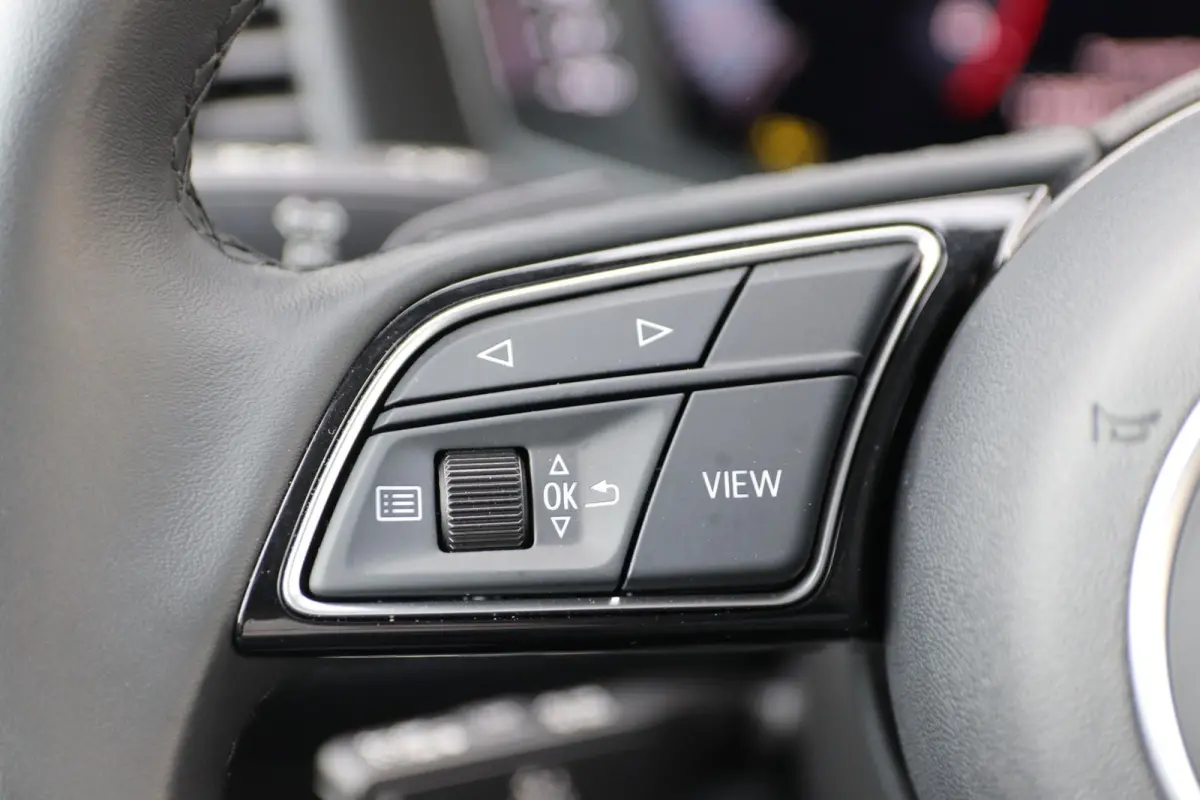 30 TFSI 116pk S-tronic S edition | Achteruitrijcamera | Keyless entry | Autom. Airco