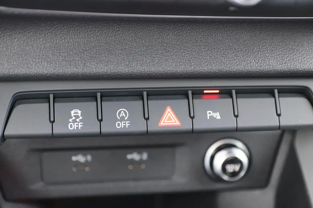30 TFSI 116pk S-tronic S edition | Achteruitrijcamera | Keyless entry | Autom. Airco