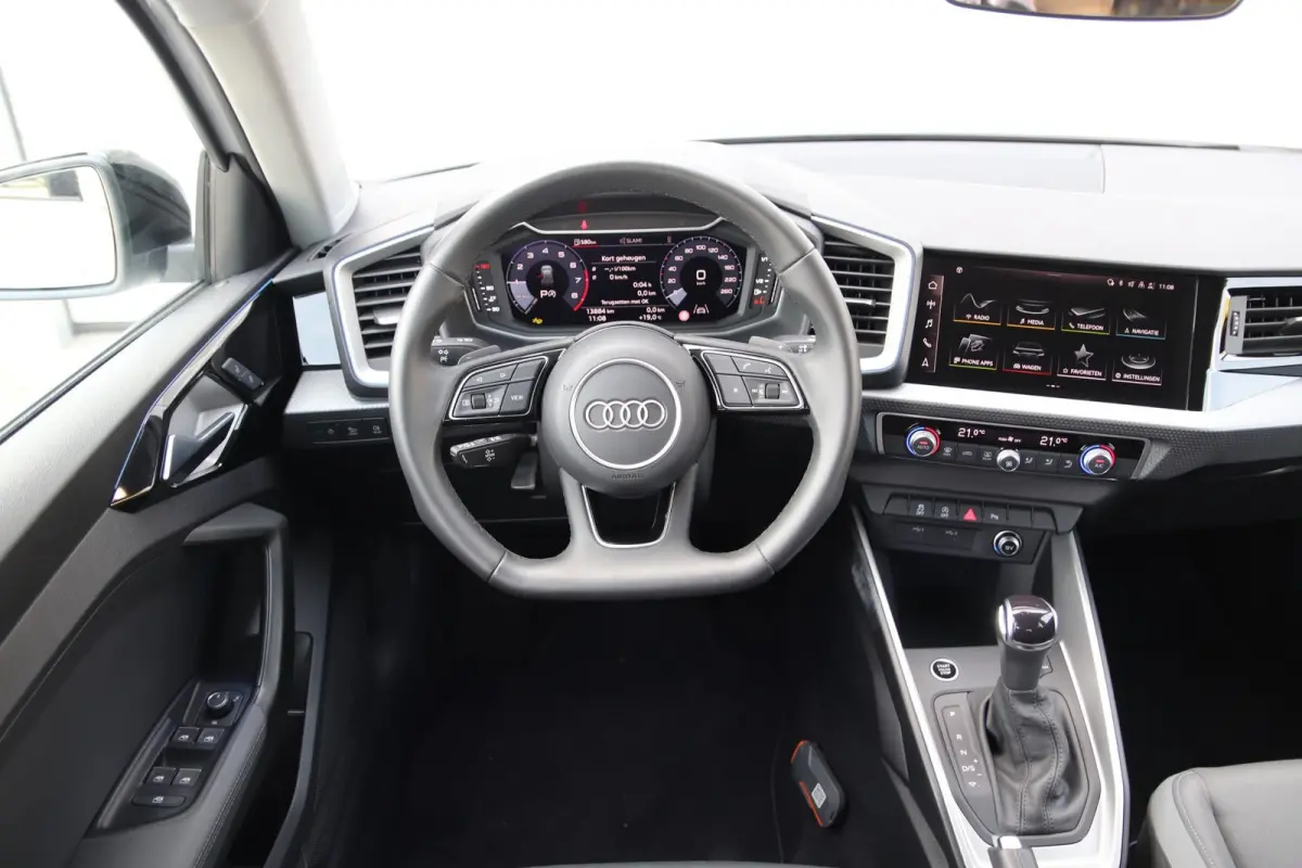 30 TFSI 116pk S-tronic S edition | Achteruitrijcamera | Keyless entry | Autom. Airco