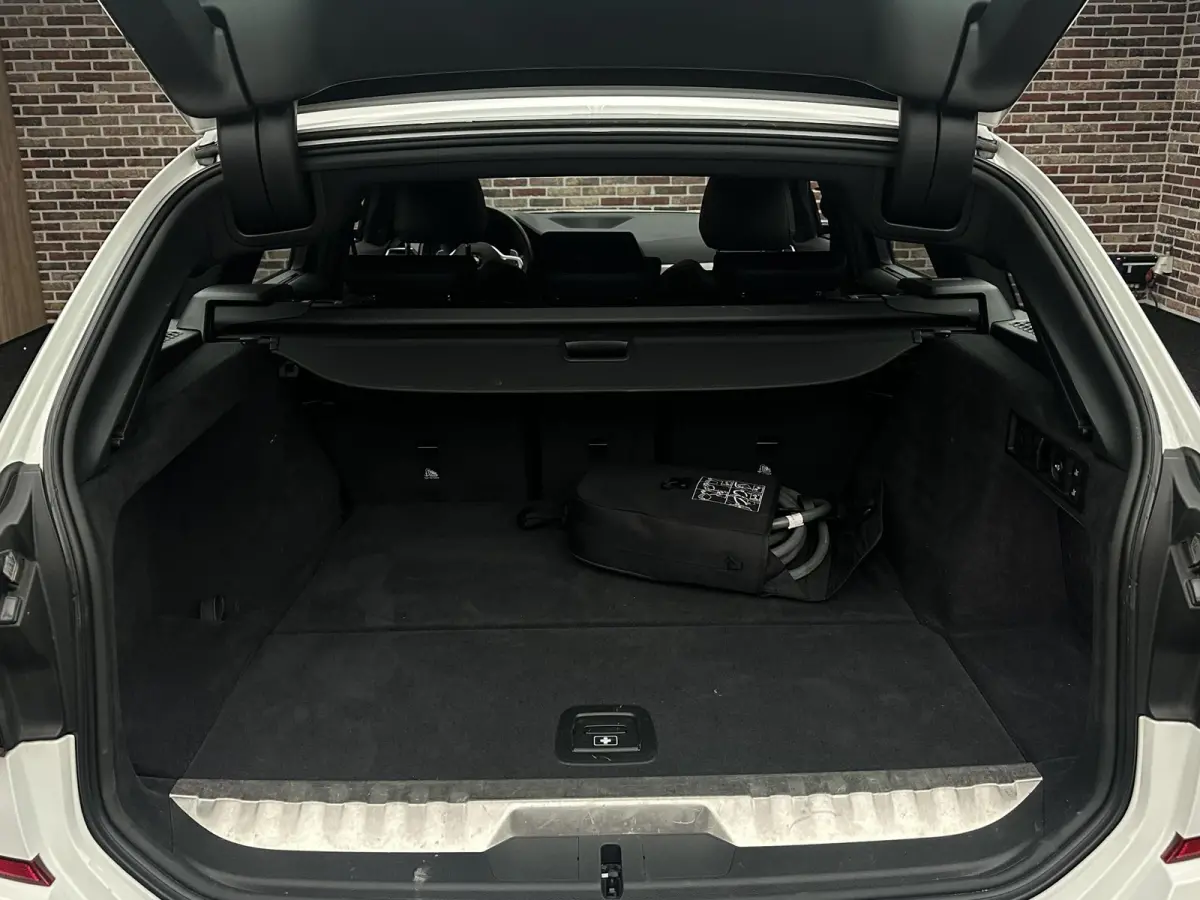 330e M Sport H/K Leer Camera O.Z Velgen