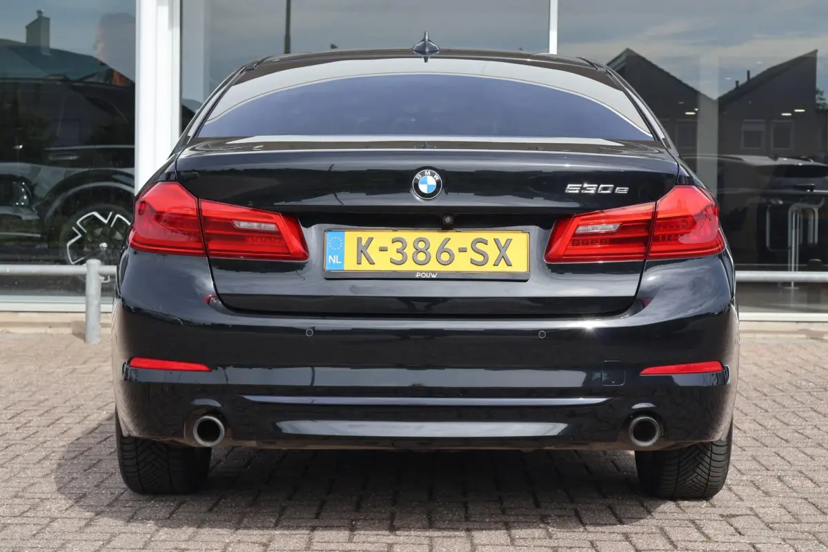 530e 252pk iPerformance High Executive Edition | SoH 91% | Camera | Apple Carplay | Navigatie | PDC | Cruise Control