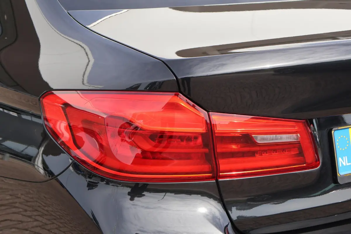 530e 252pk iPerformance High Executive Edition | SoH 91% | Camera | Apple Carplay | Navigatie | PDC | Cruise Control