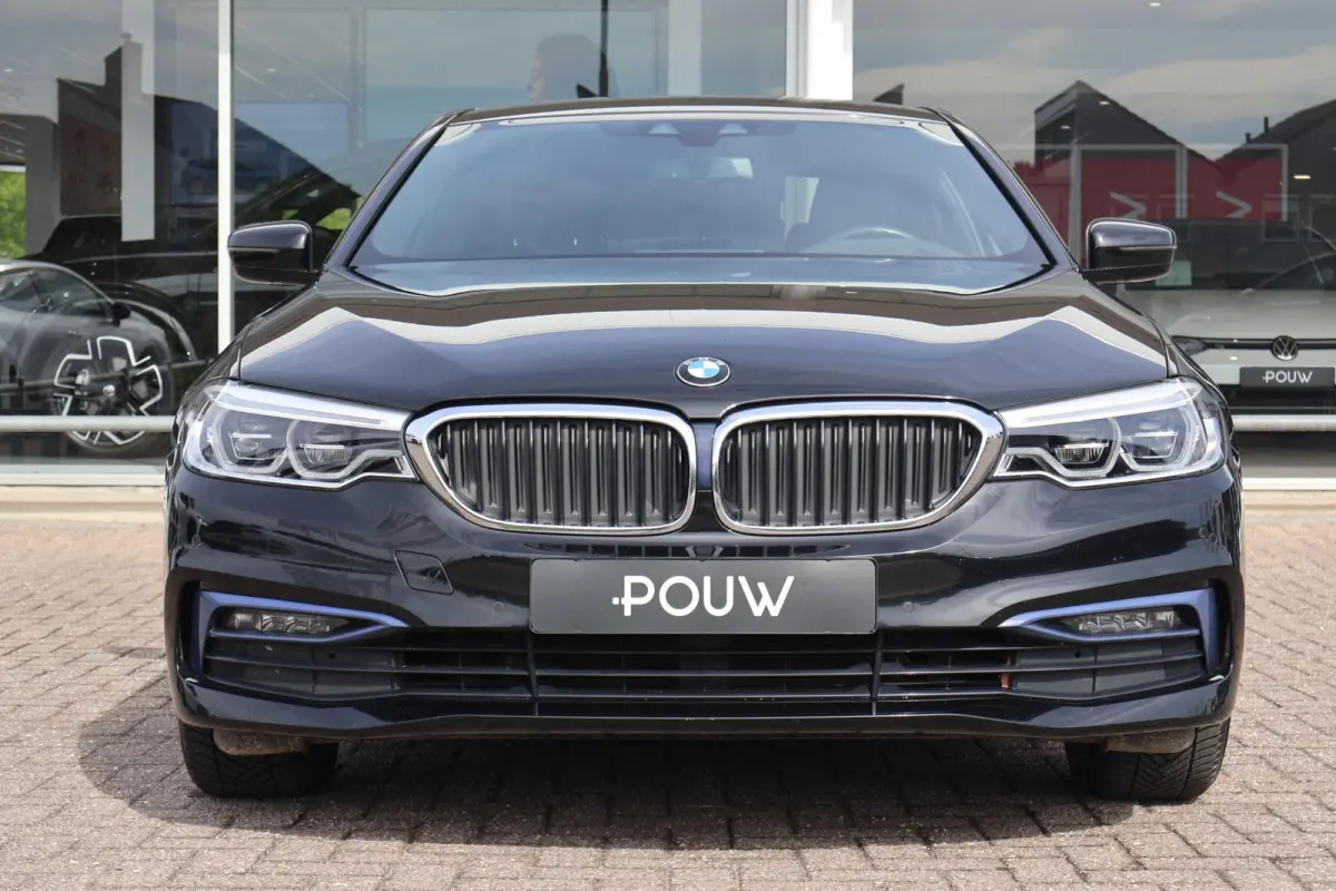 530e 252pk iPerformance High Executive Edition | SoH 91% | Camera | Apple Carplay | Navigatie | PDC | Cruise Control