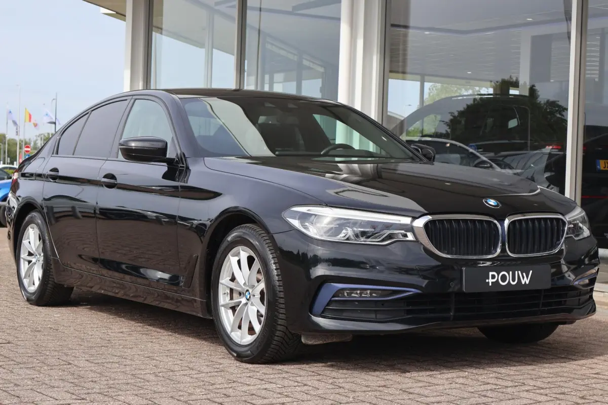 530e 252pk iPerformance High Executive Edition | SoH 91% | Camera | Apple Carplay | Navigatie | PDC | Cruise Control