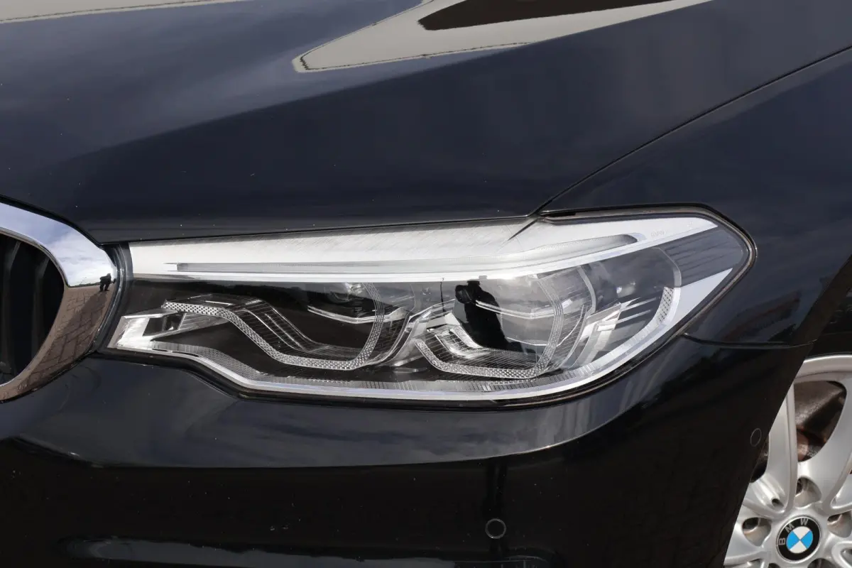 530e 252pk iPerformance High Executive Edition | SoH 91% | Camera | Apple Carplay | Navigatie | PDC | Cruise Control