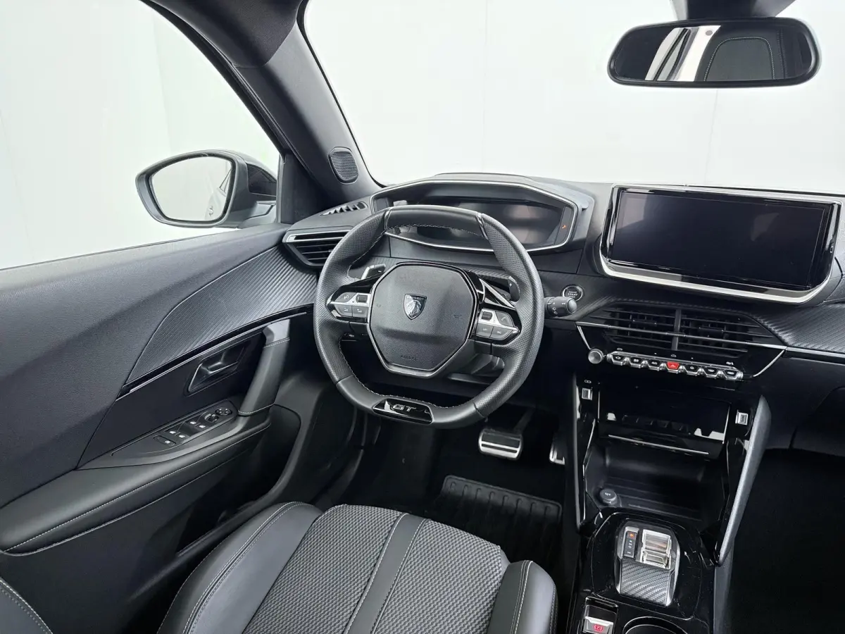 GT 145pk Hybrid Automaat | Automatische Airco | Camera achter | Navigatie | Cruise control | Apple Carplay en Android auto draadloos