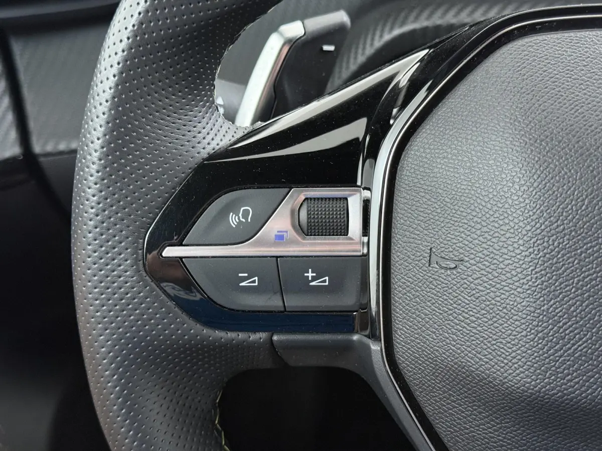 GT 145pk Hybrid Automaat | Automatische Airco | Camera achter | Navigatie | Cruise control | Apple Carplay en Android auto draadloos