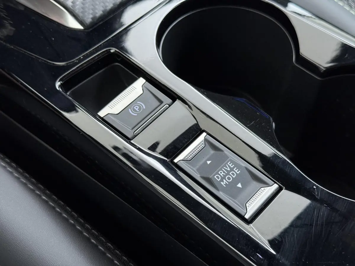 GT 145pk Hybrid Automaat | Automatische Airco | Camera achter | Navigatie | Cruise control | Apple Carplay en Android auto draadloos