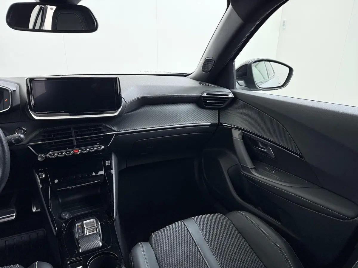 GT 145pk Hybrid Automaat | Automatische Airco | Camera achter | Navigatie | Cruise control | Apple Carplay en Android auto draadloos