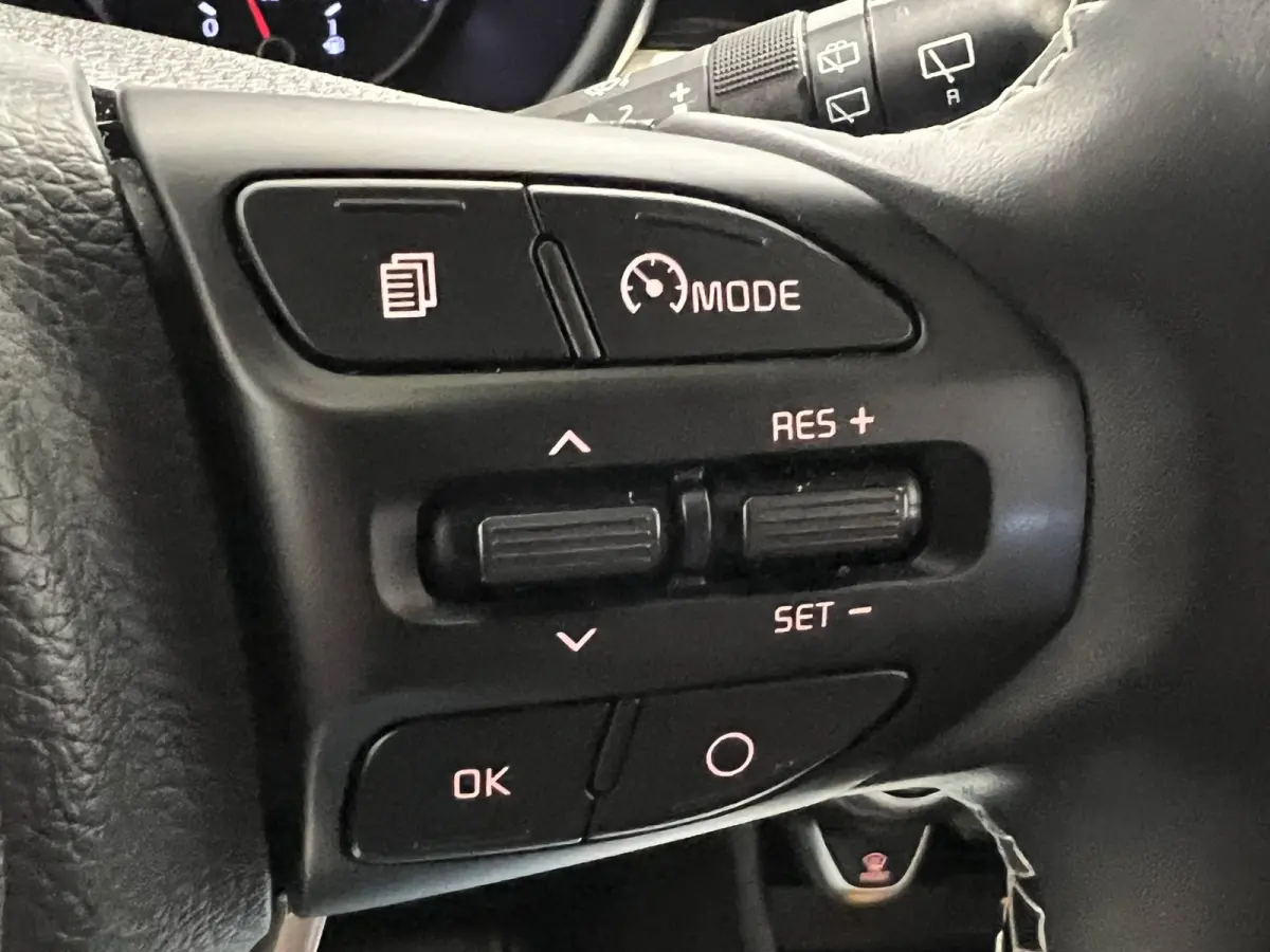 1.0 DPi DynamicPlusLine | Navigatie/Android/Apple Carplay | LM Velgen 15" | Cruise Control | Airco |