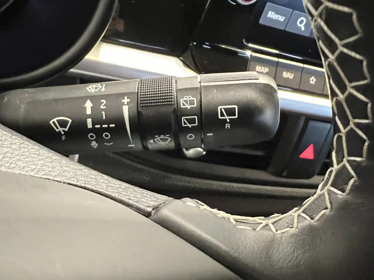 1.0 DPi DynamicPlusLine | Navigatie/Android/Apple Carplay | LM Velgen 15" | Cruise Control | Airco |