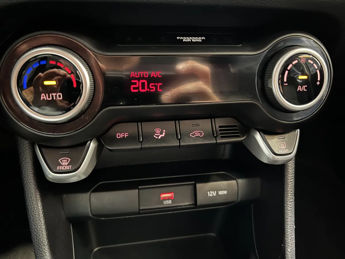 1.0 DPi DynamicPlusLine | Navigatie/Android/Apple Carplay | LM Velgen 15" | Cruise Control | Airco |