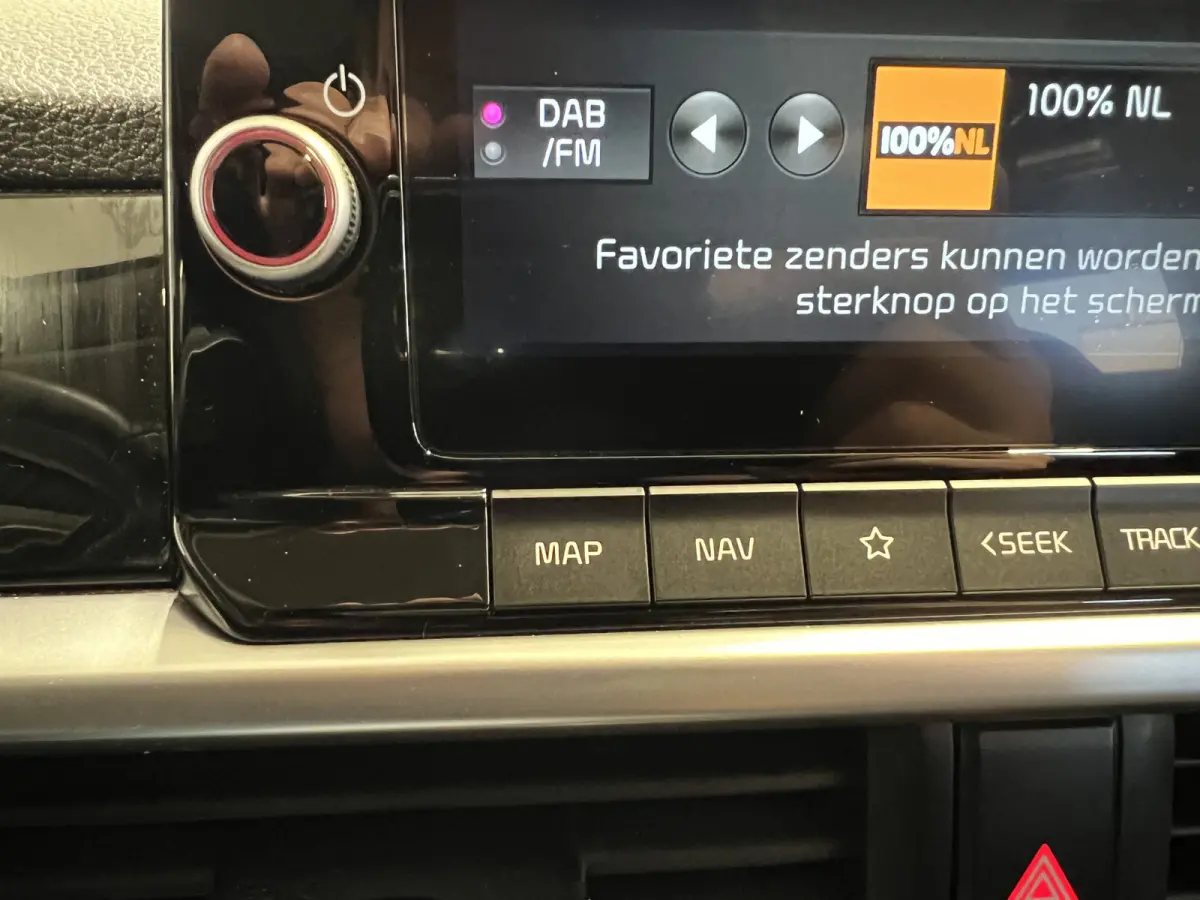 1.0 DPi DynamicPlusLine | Navigatie/Android/Apple Carplay | LM Velgen 15" | Cruise Control | Airco |