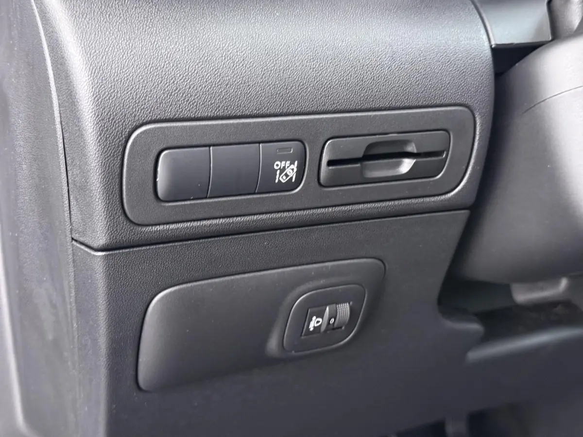 130pk Shine | 1ste eigenaar | Trekhaak | Parkeersensoren | Navigatie | LED lampen | AUTOMAAT