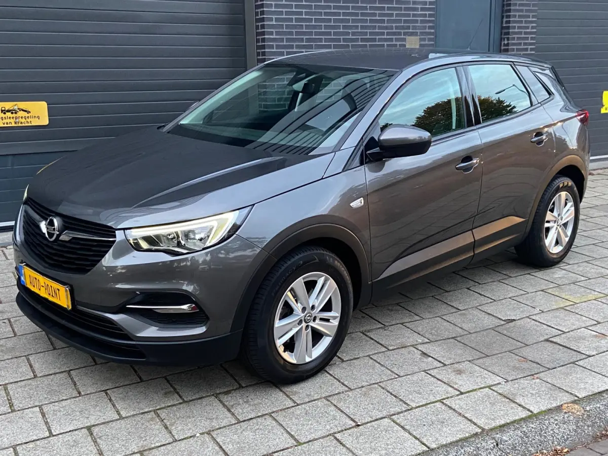 1.2 Turbo NAVI/CRUISE/PDC/79900KM/KEURIG