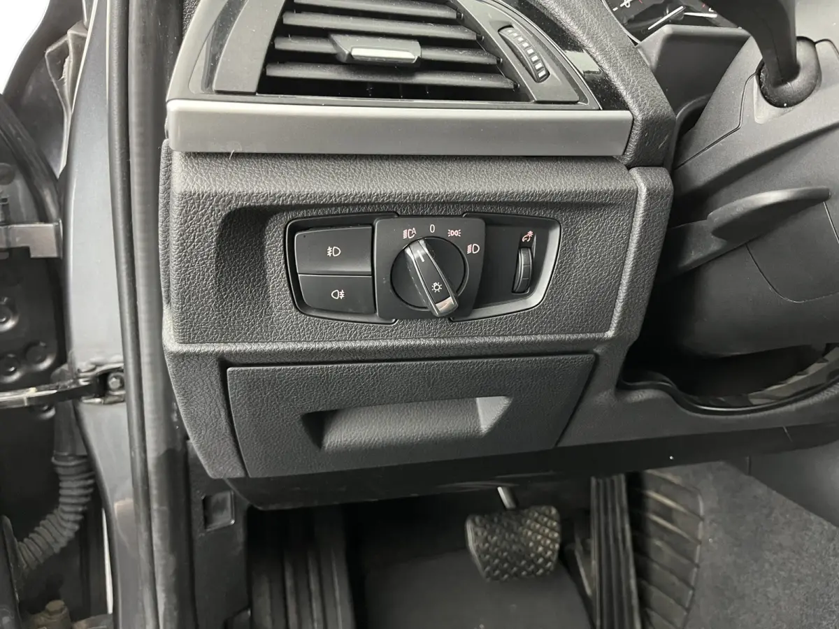 116d Sportline Corporate Lease Executive Aut. *FULL-LED | SPORTSEATS | HIFI-SOUND | NAVI-FULLMAP | ECC | PDC | CRUISE | 17''ALU*