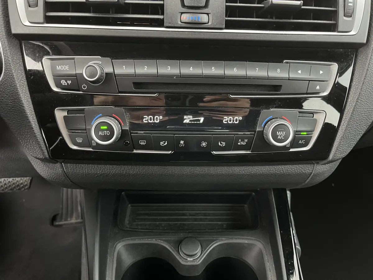 116d Sportline Corporate Lease Executive Aut. *FULL-LED | SPORTSEATS | HIFI-SOUND | NAVI-FULLMAP | ECC | PDC | CRUISE | 17''ALU*