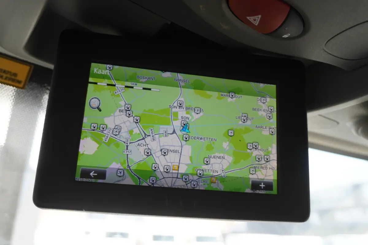 2.3 dCi 130PK L2H2 EURO 6 - Airco - Navi - Cruise - € 11.950,- Excl.