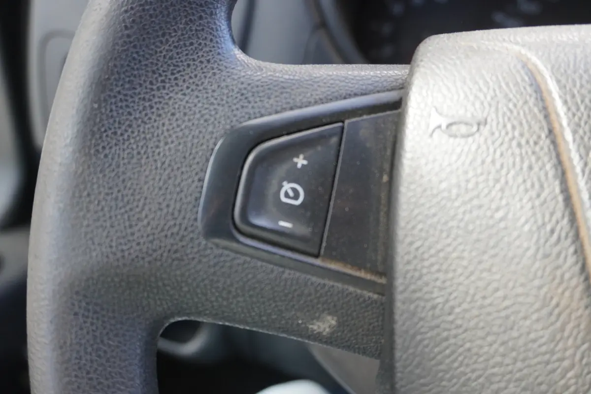 2.3 dCi 130PK L2H2 EURO 6 - Airco - Navi - Cruise - € 11.950,- Excl.