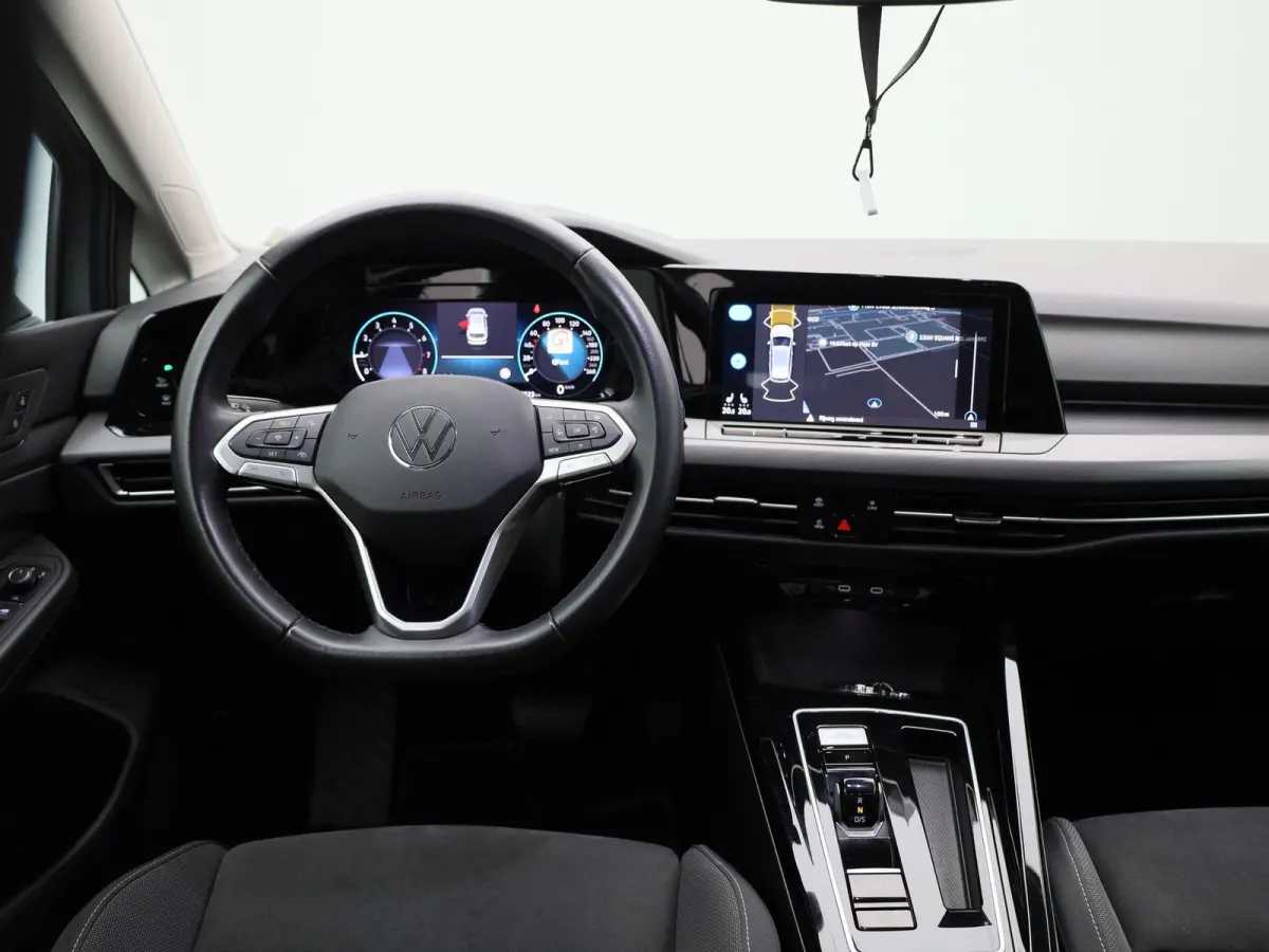 1.5 eTSI Style Automaat | Apple CarPlay/Android Auto | Trekhaak | Virtual cockpit | Cruise Control Adaptief | Camera | DAB | Parkeersensoren | Automatische Airco | Stoel/Stuur  verwarming | 