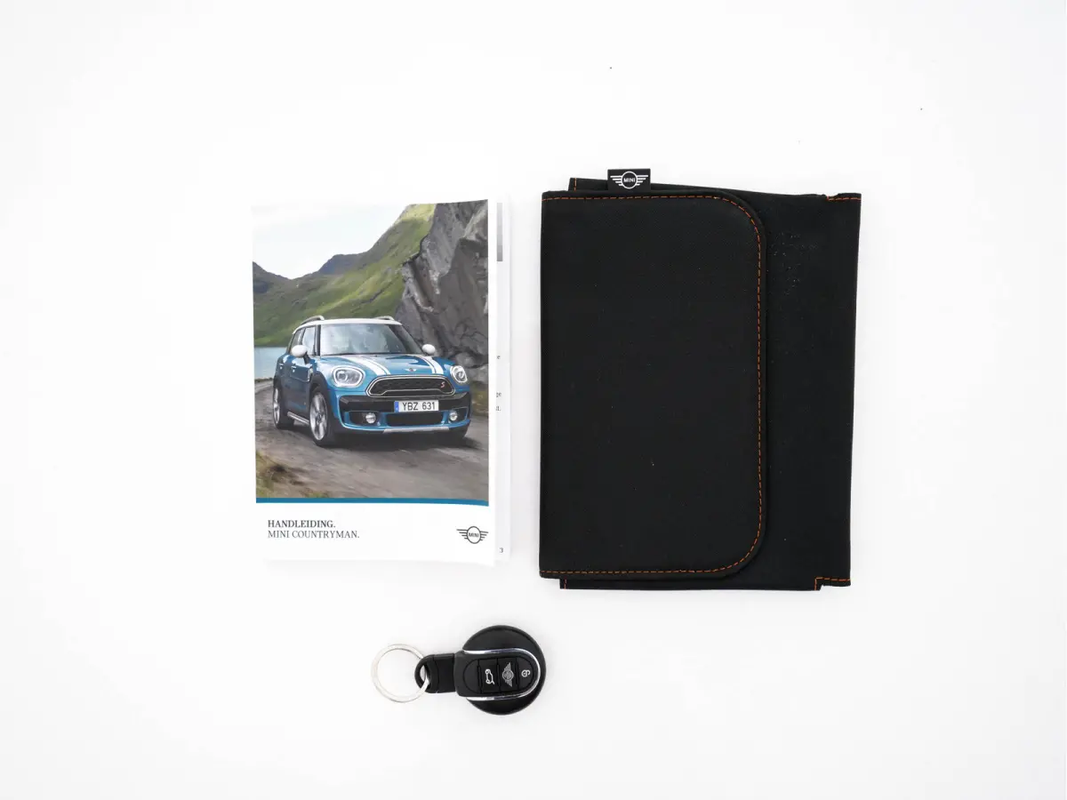 Mini 1.5 Cooper Chili Aut. *PANO | LEATHER-FABRIC | FULL-LED | HARMAN/KARDON | HEATED-SPORTSEATS | KEYLESS | NAVI-FULLMAP | PRIVACY-GLASS | AMBIENTLIGHT | ECC | PDC | CRUISE | 18''ALU*