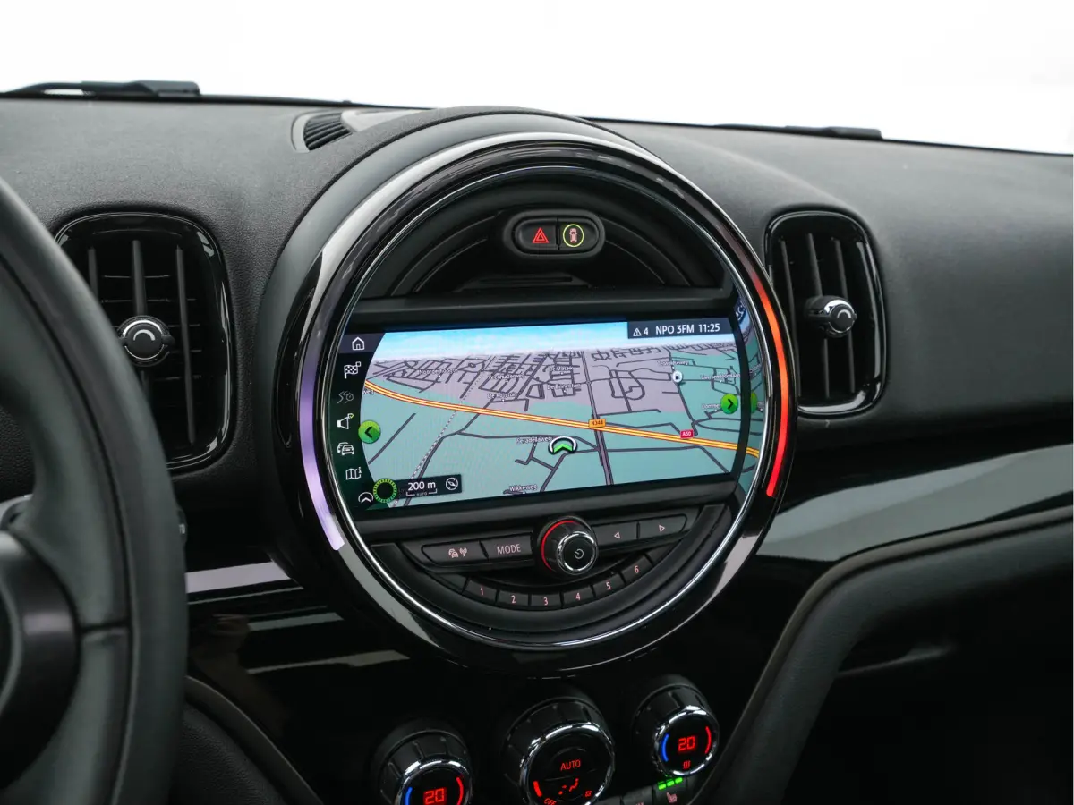 Mini 1.5 Cooper Chili Aut. *PANO | LEATHER-FABRIC | FULL-LED | HARMAN/KARDON | HEATED-SPORTSEATS | KEYLESS | NAVI-FULLMAP | PRIVACY-GLASS | AMBIENTLIGHT | ECC | PDC | CRUISE | 18''ALU*