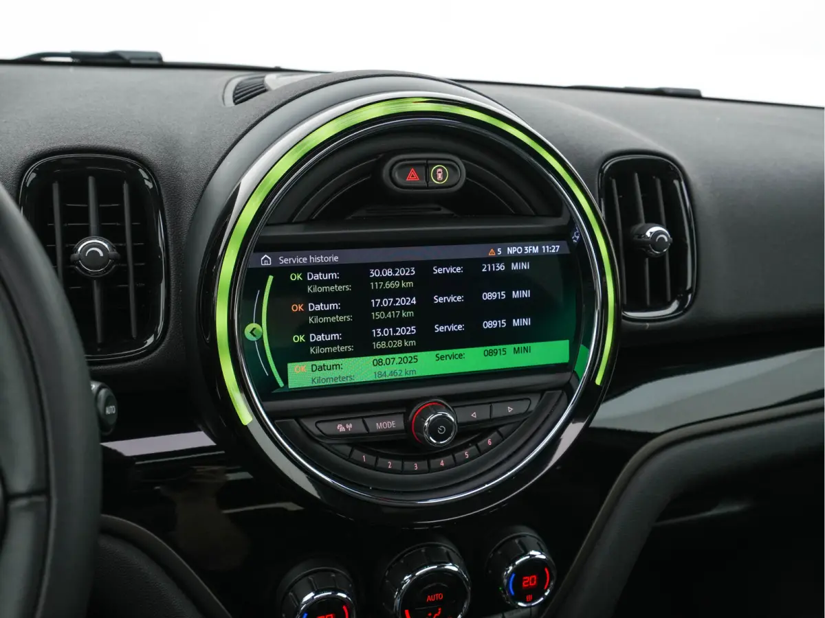 Mini 1.5 Cooper Chili Aut. *PANO | LEATHER-FABRIC | FULL-LED | HARMAN/KARDON | HEATED-SPORTSEATS | KEYLESS | NAVI-FULLMAP | PRIVACY-GLASS | AMBIENTLIGHT | ECC | PDC | CRUISE | 18''ALU*