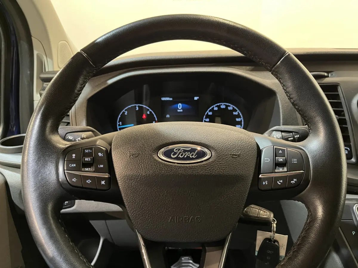 280 2.0 TDCI L1H1 Trend 130 PK Automaat / Euro 6 / Schuifdeur L + R / Airco / CarPlay / Cruise Control Adap. / Trekhaak / Navigatie / 3-Zits