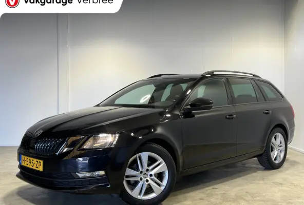 1.0 TSI Greentech Sport Business | Navigatie/Android/Apple Carplay | LM Velgen 17" | Cruise Control | Airco |