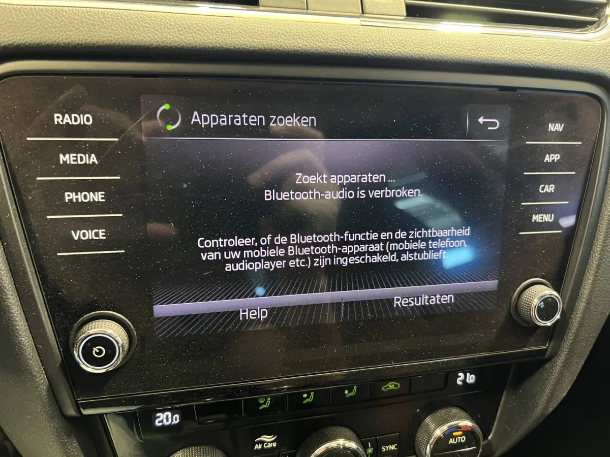 1.0 TSI Greentech Sport Business | Navigatie/Android/Apple Carplay | LM Velgen 17" | Cruise Control | Airco |