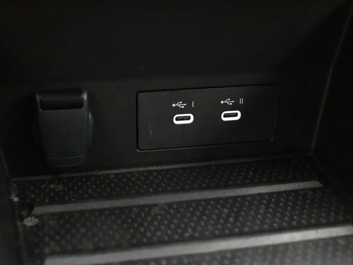 1.6 E-Tech full hybrid 145 techno | Achteruitrijcamera | Adaptieve cruise control | Digitale Cockpit | Navigatie |