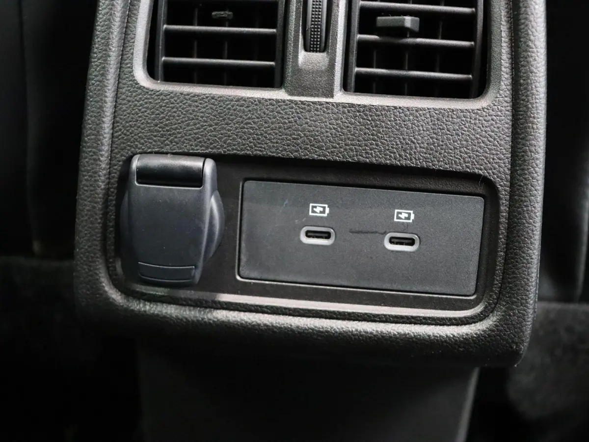 1.6 E-Tech full hybrid 145 techno | Achteruitrijcamera | Adaptieve cruise control | Digitale Cockpit | Navigatie |