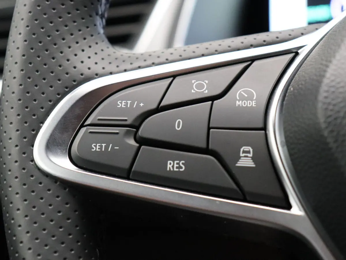 1.6 E-Tech full hybrid 145 techno | Achteruitrijcamera | Adaptieve cruise control | Digitale Cockpit | Navigatie |