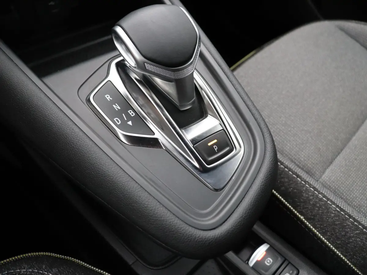 1.6 E-Tech full hybrid 145 techno | Achteruitrijcamera | Adaptieve cruise control | Digitale Cockpit | Navigatie |