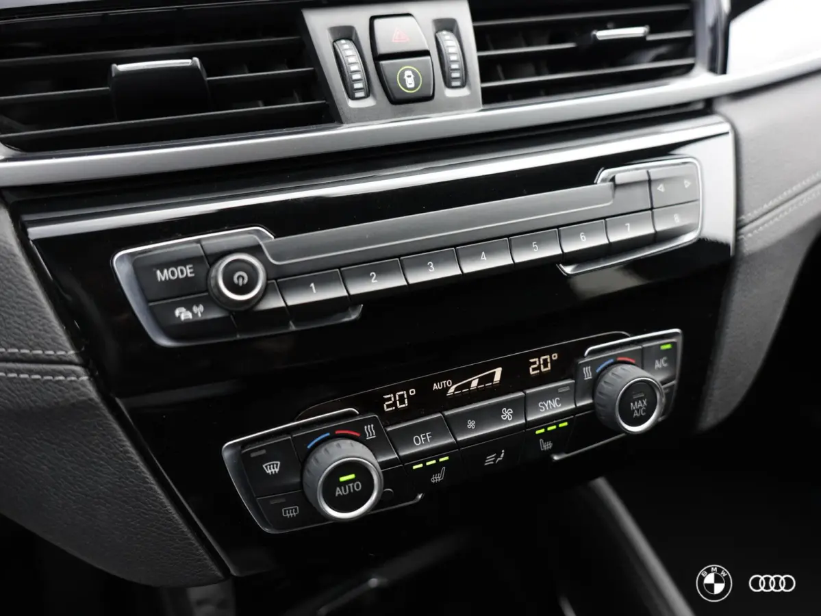 xDr25e M SPORT / HEADUP / HIFI / TREKHAAK / CAMERA / 19"