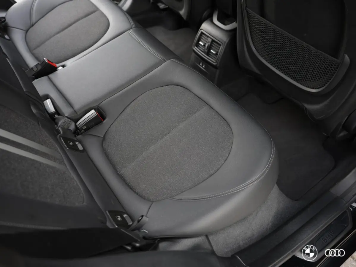 xDr25e M SPORT / HEADUP / HIFI / TREKHAAK / CAMERA / 19"