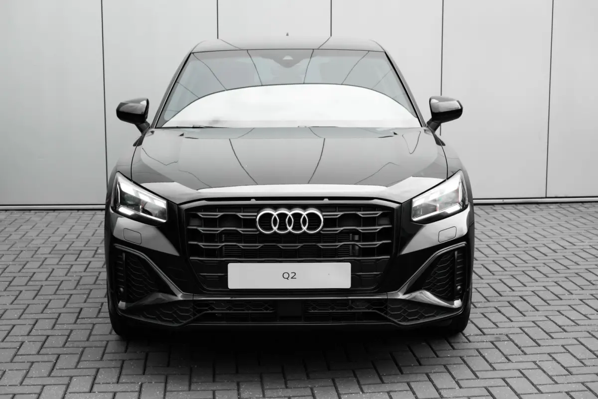 S edition | Adaptive cruise control | Audi smartphone interface | Audi soundsystem