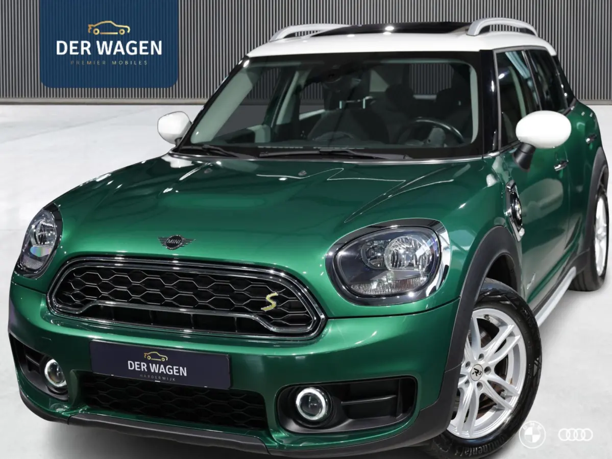 COOPER SE ALL4 / PANODAK / STOELVW / AMBIENTE / CARPLAY / 18"