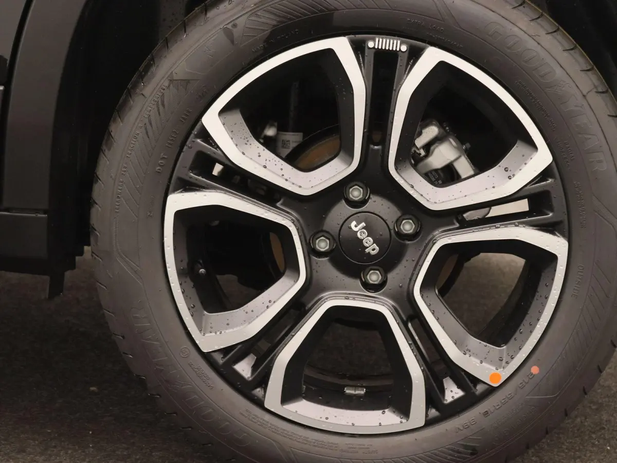 1.2 e-Hybrid Summit | Tot 8 Jaar speciale garantie | Demo aanbod |