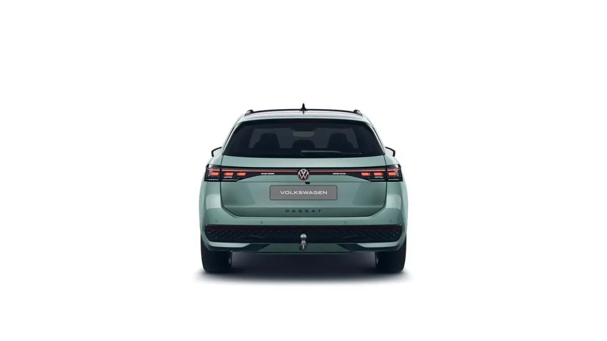 1.5 eHybrid R-Line Edition 272PK | Navigatie | Apple carplay | Adaptieve cruise control | Climate control | 360 camera | Side assist | Trekhaak | IQ-matrix verlichting | Stuur en Stoelverwar