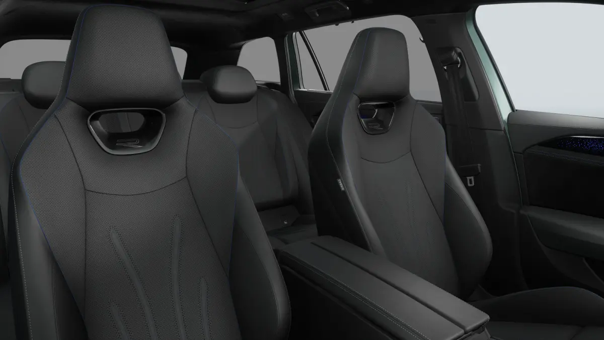 1.5 eHybrid R-Line Edition 272PK | Navigatie | Apple carplay | Adaptieve cruise control | Climate control | 360 camera | Side assist | Trekhaak | IQ-matrix verlichting | Stuur en Stoelverwar