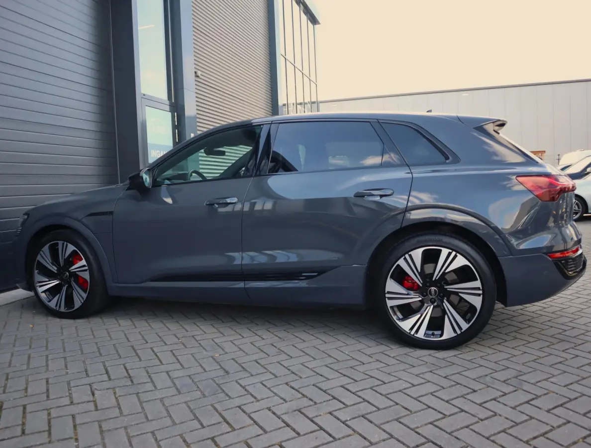 55 quattro S Edition 115 kWh | 94% SOH | Pano | B&O | 22Kw Boordlader | Airco separaat | HUD | 360 | 22 Inch