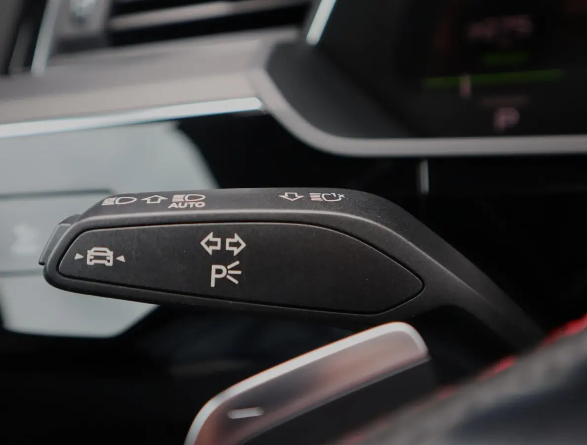 55 quattro S Edition 115 kWh | 94% SOH | Pano | B&O | 22Kw Boordlader | Airco separaat | HUD | 360 | 22 Inch