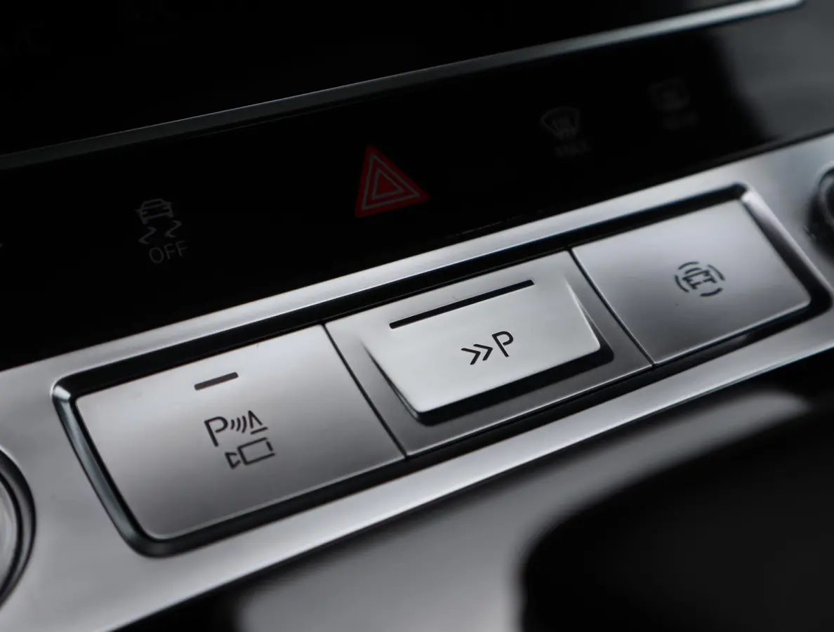 55 quattro S Edition 115 kWh | 94% SOH | Pano | B&O | 22Kw Boordlader | Airco separaat | HUD | 360 | 22 Inch