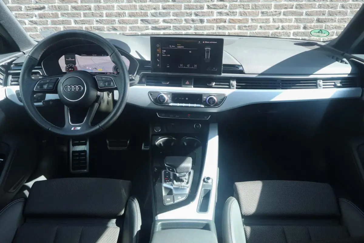 35 TFSI 150pk S-tronic S Edition Competition | All-season Banden | Navigatie | Smartphone Interface | Elektr. Achterklep