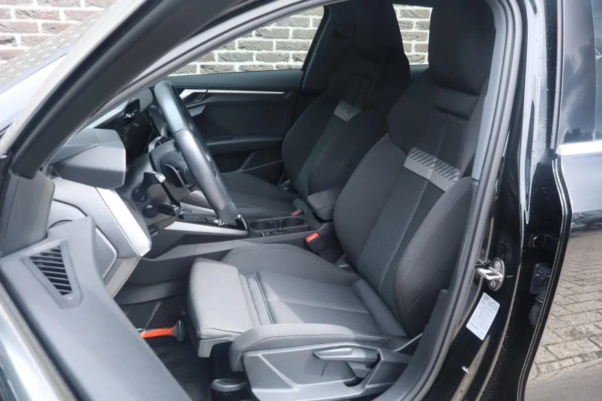30 TFSI 110pk S-tronic Advanced Edition | Sportstoelen | Stoelverwarming | Full LED | Cruise Control | Smartphone Interface