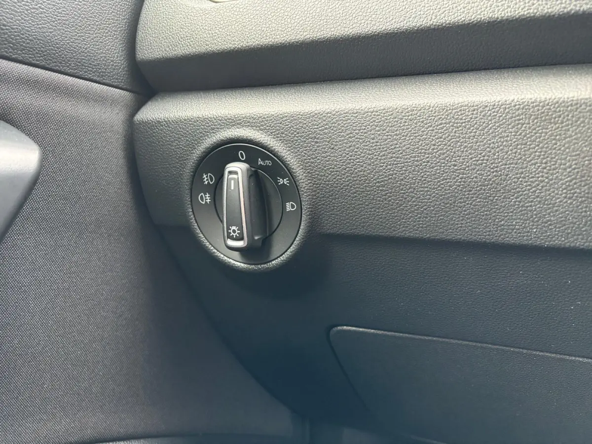 1.0 TSI Style | Navi | Clima | Adaptive Cruise | LM Velgen | Apple Carplay | Android Auto