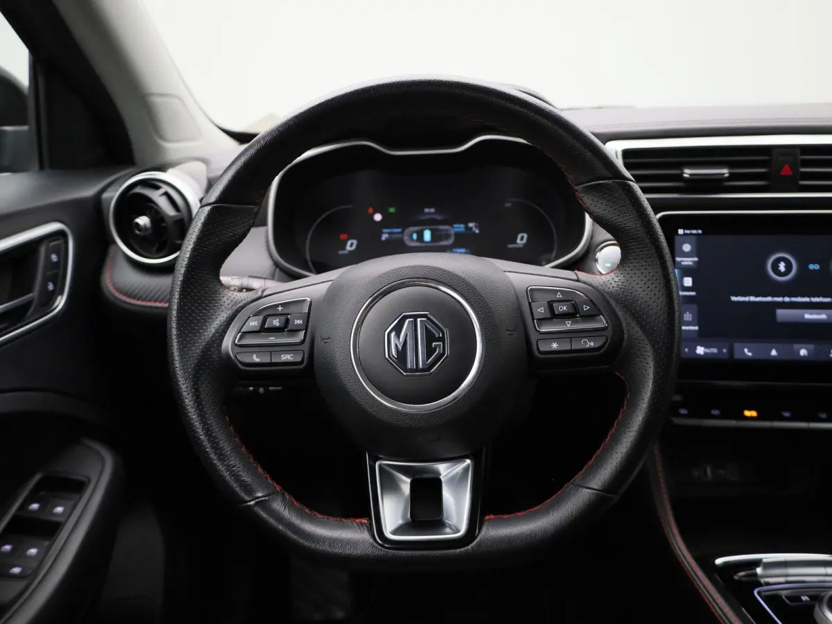 MG EV Long Range Comfort 70 kWh | Navigatie | Camera | Keyless | Stoelverwarming |